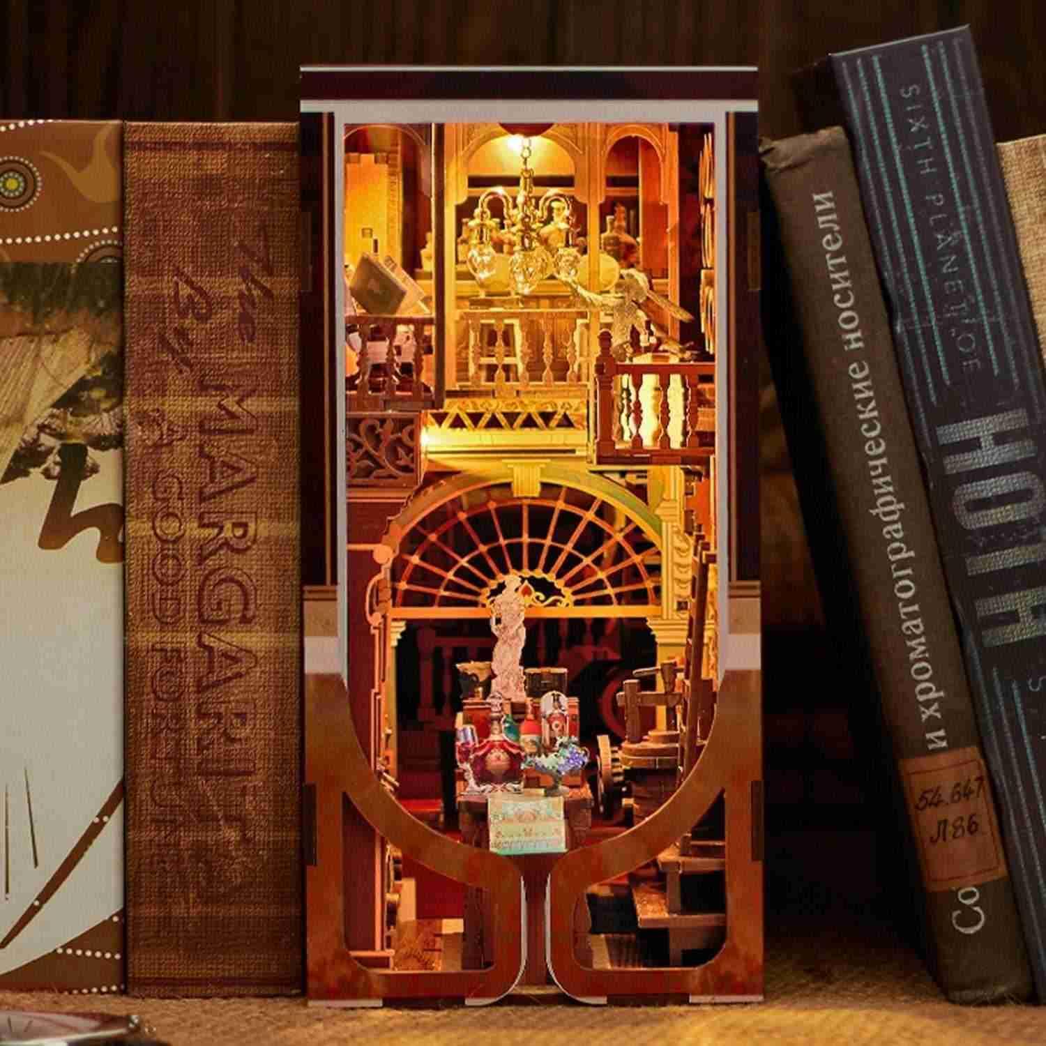 Louis Tavern DIY Book Nook Kit | Roaring Twenties Speakeasy