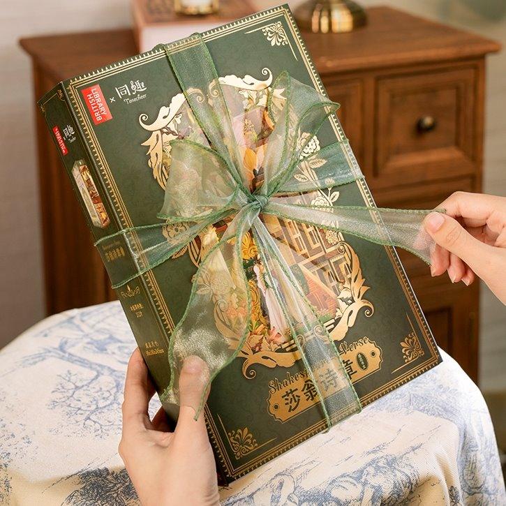 Shakespeare’s Verse DIY Book Nook Kit