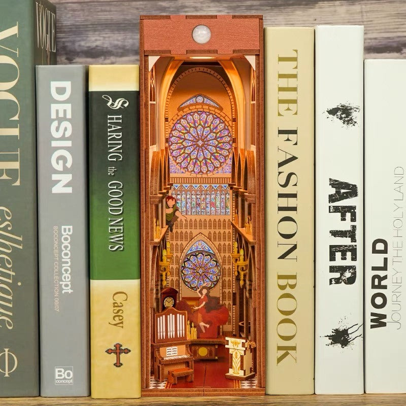 Notre Dame De Paris DIY Book Nook Kit