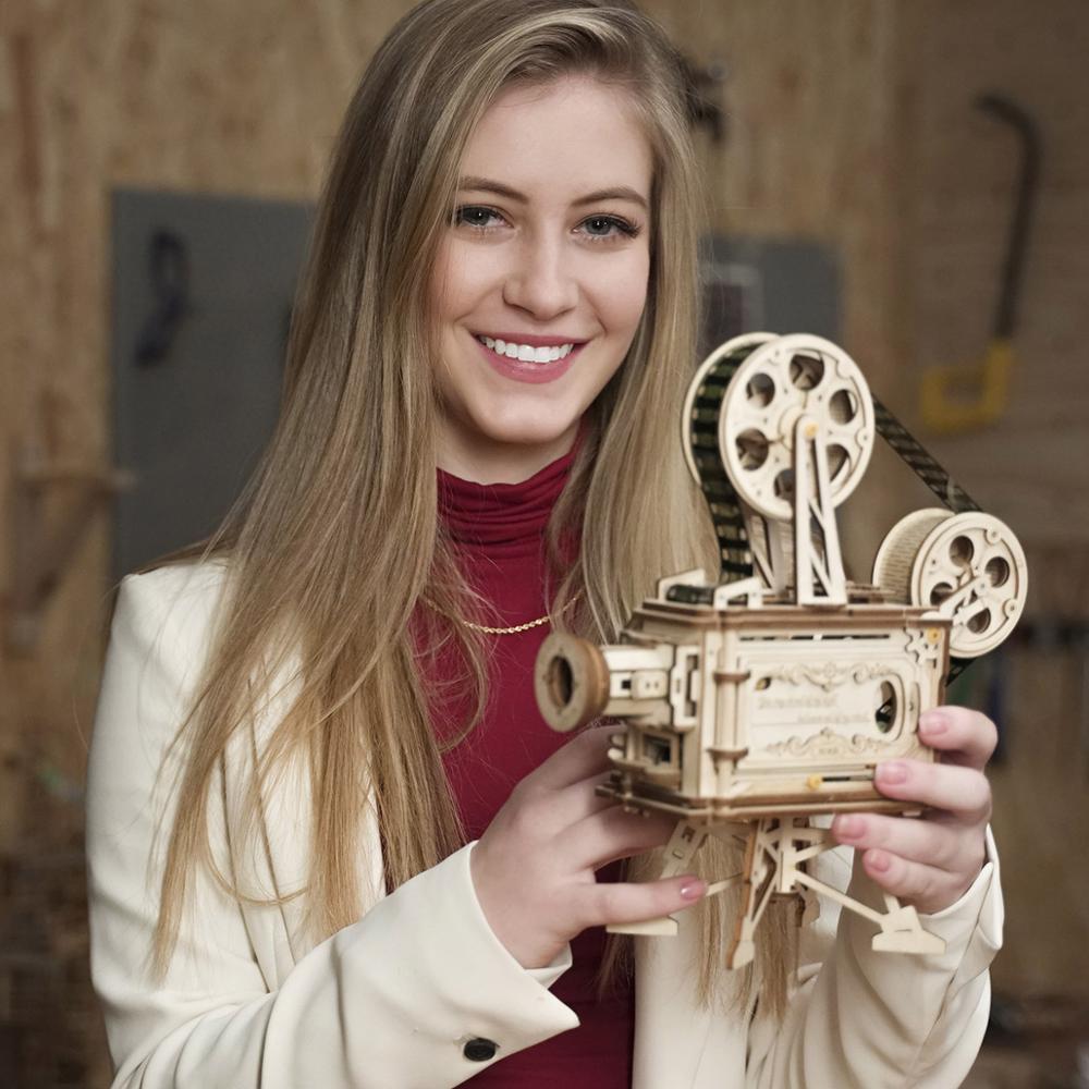 Vintage Diy 3D Hand Crank Film Projector  Toy Gift for Children Adult